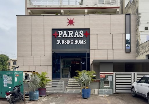 Paras Nursing Home